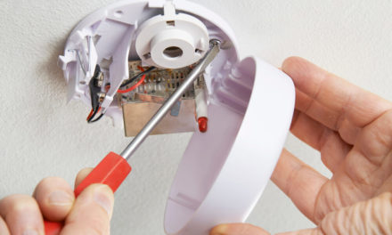 Detector de fumaça: entenda como funciona o equipamento